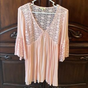 Ladies top/dress size medium